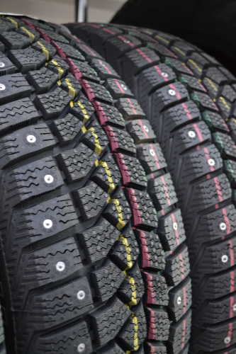 фото протектора и шины Brina Nordico V-522 Шина Viatti Brina Nordico V-522 195/60 R15 88T