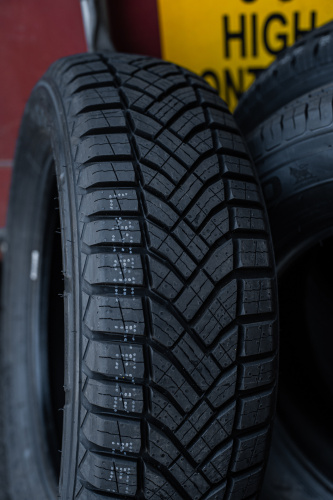 фото протектора и шины Commercio 4 Seasons Шина Sailun Commercio 4 Seasons 215/70 R15C 109/107S